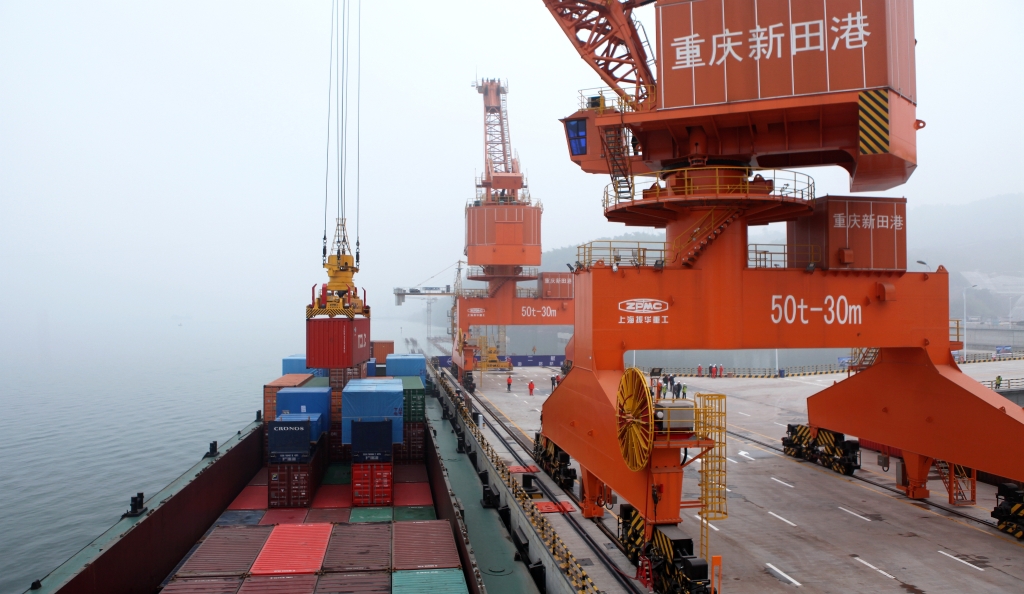 2020年12月3日，万州新田港一期作业区正式开港运营